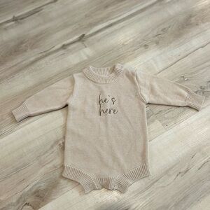 Pine Kids & Co NB Winter Sweater One Piece
Oatmeal 
NWOT
Size NB